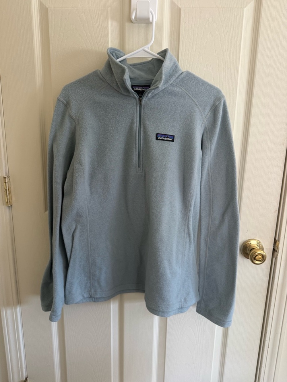 Patagonia Men’s Pale Blue Half-Zip Fleece Pullover